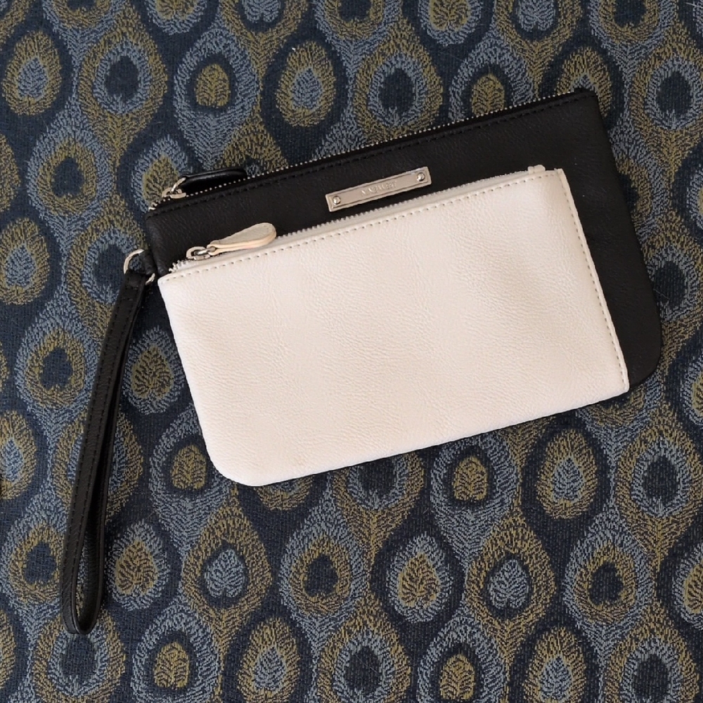 Nine West Wristlet